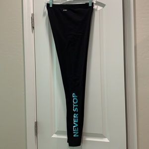 DANSKIN DRI MORE SIZE SMALL CUTE FITTED LEGGINGS